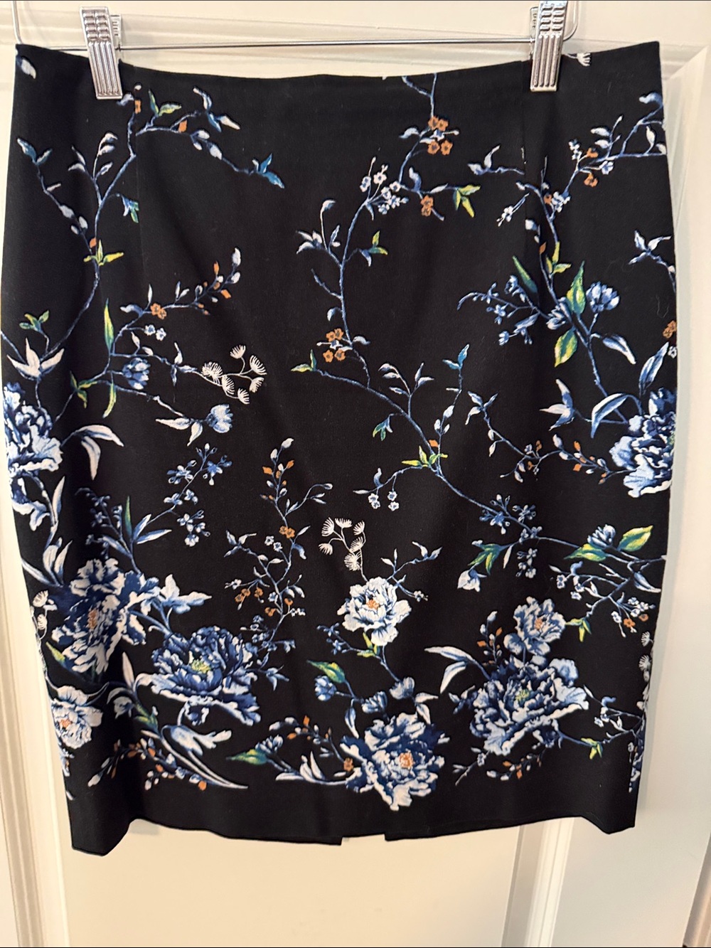 White House Black Market Floral Skirt